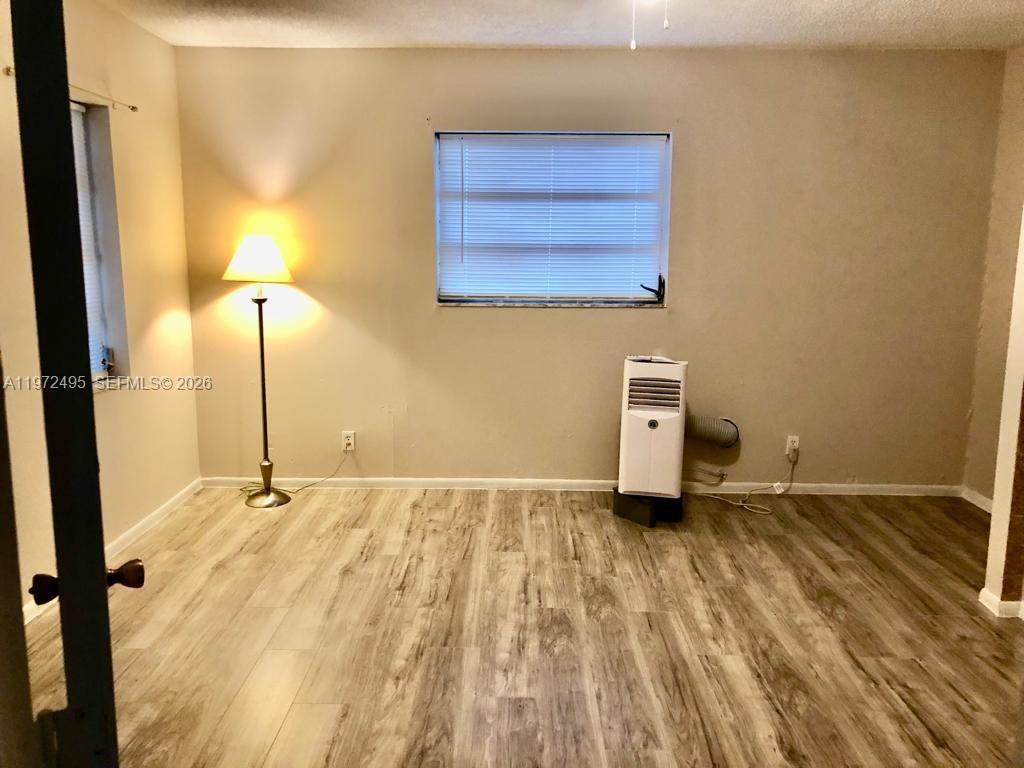 GOLD COAST TWIN VILLAS WE - Residential