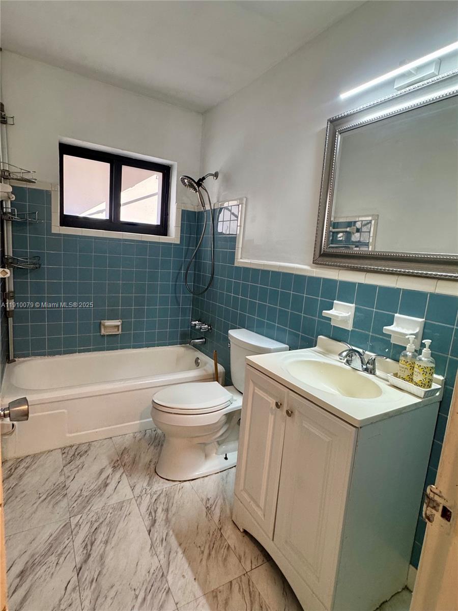 LINCOLN PARK CORR PLAT - Residential