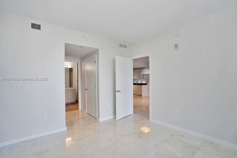 1010 BRICKELL CONDO - Residential Lease
