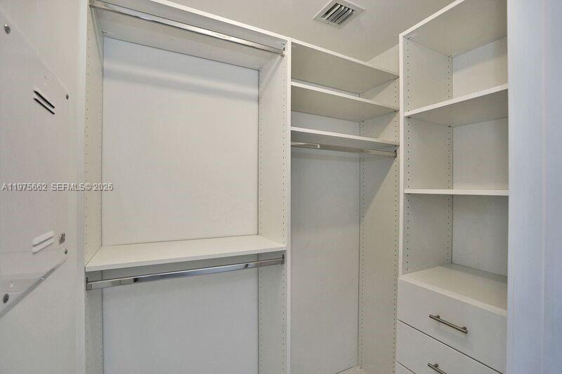 1010 BRICKELL CONDO - Residential Lease