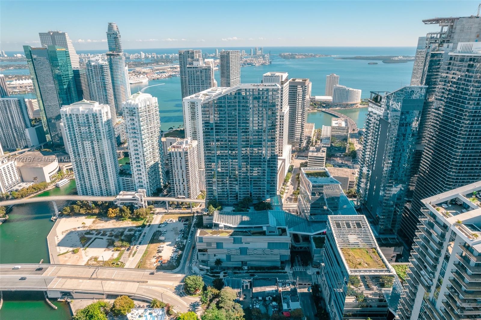 Reach Condo - Residential