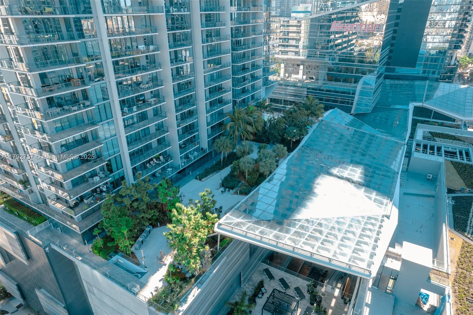 Reach Condo - Residential