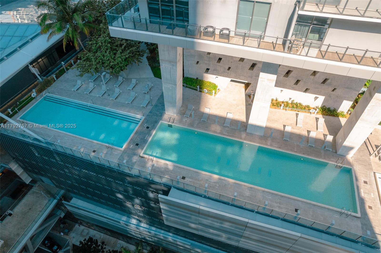 Reach Condo - Residential