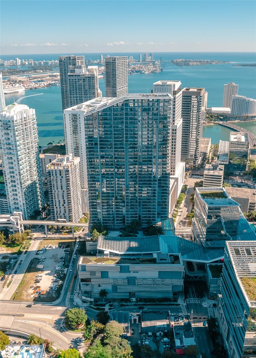 Reach Condo - Residential