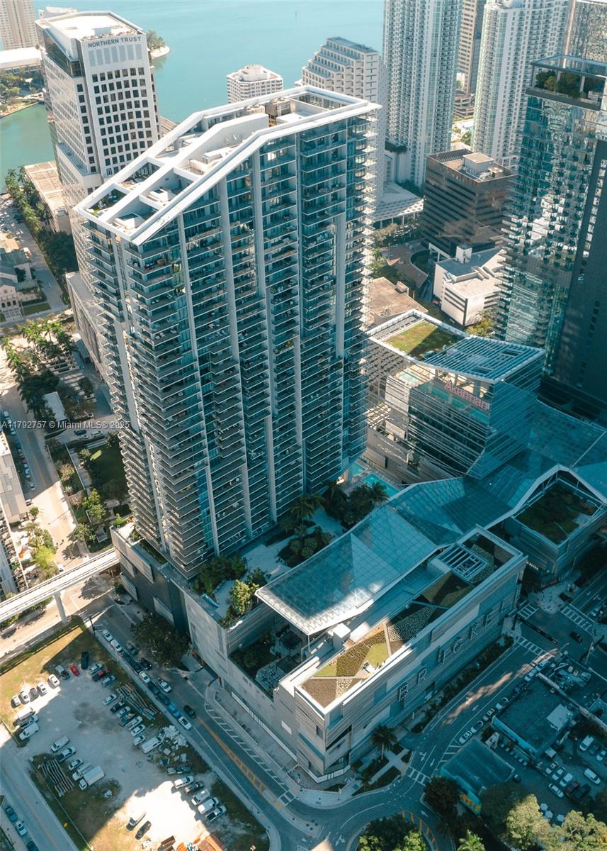 Reach Condo - Residential