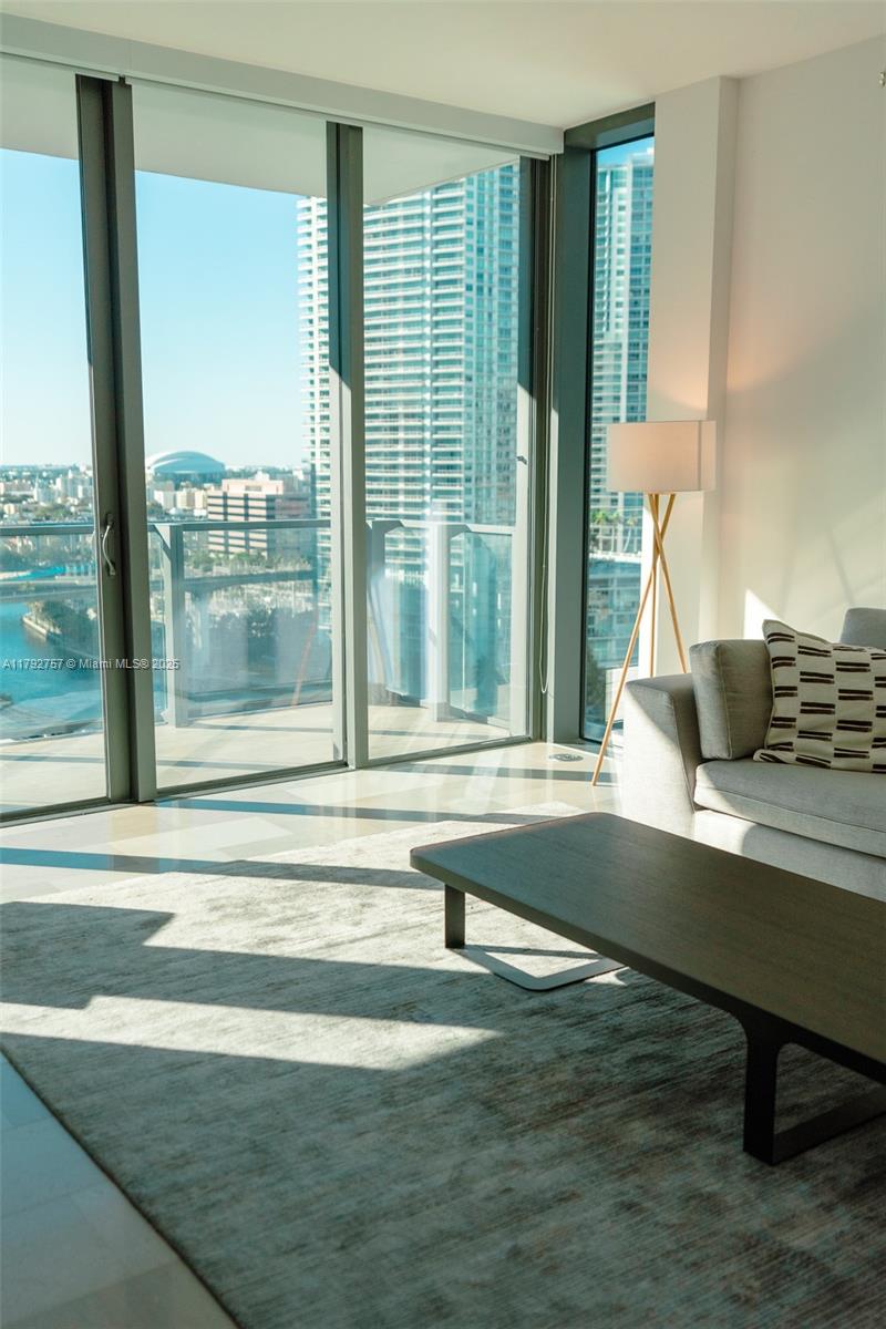 Reach Condo - Residential