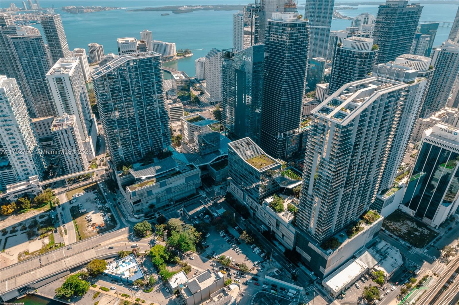 Reach Condo - Residential