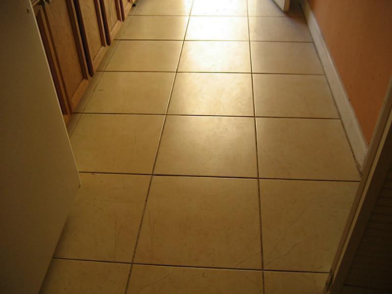 LAWRENCE ESTATE LAND COS - Residential Lease