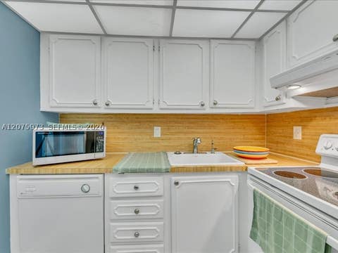 Tiny photo for 6000 NE 22nd Way #7G, Fort Lauderdale, FL 33308 (MLS # A12075973)