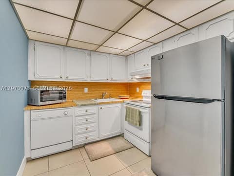 Tiny photo for 6000 NE 22nd Way #7G, Fort Lauderdale, FL 33308 (MLS # A12075973)