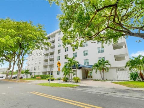 Photo of 6000 NE 22nd Way #7G, Fort Lauderdale, FL 33308 (MLS # A12075973)