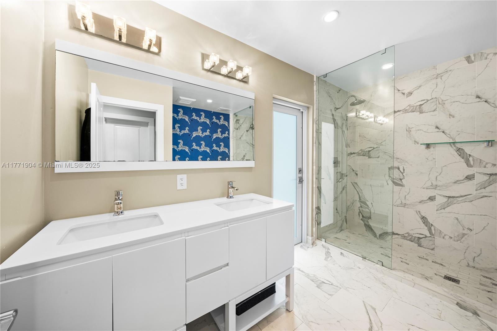 FAIRCHILD MANORS - Residential