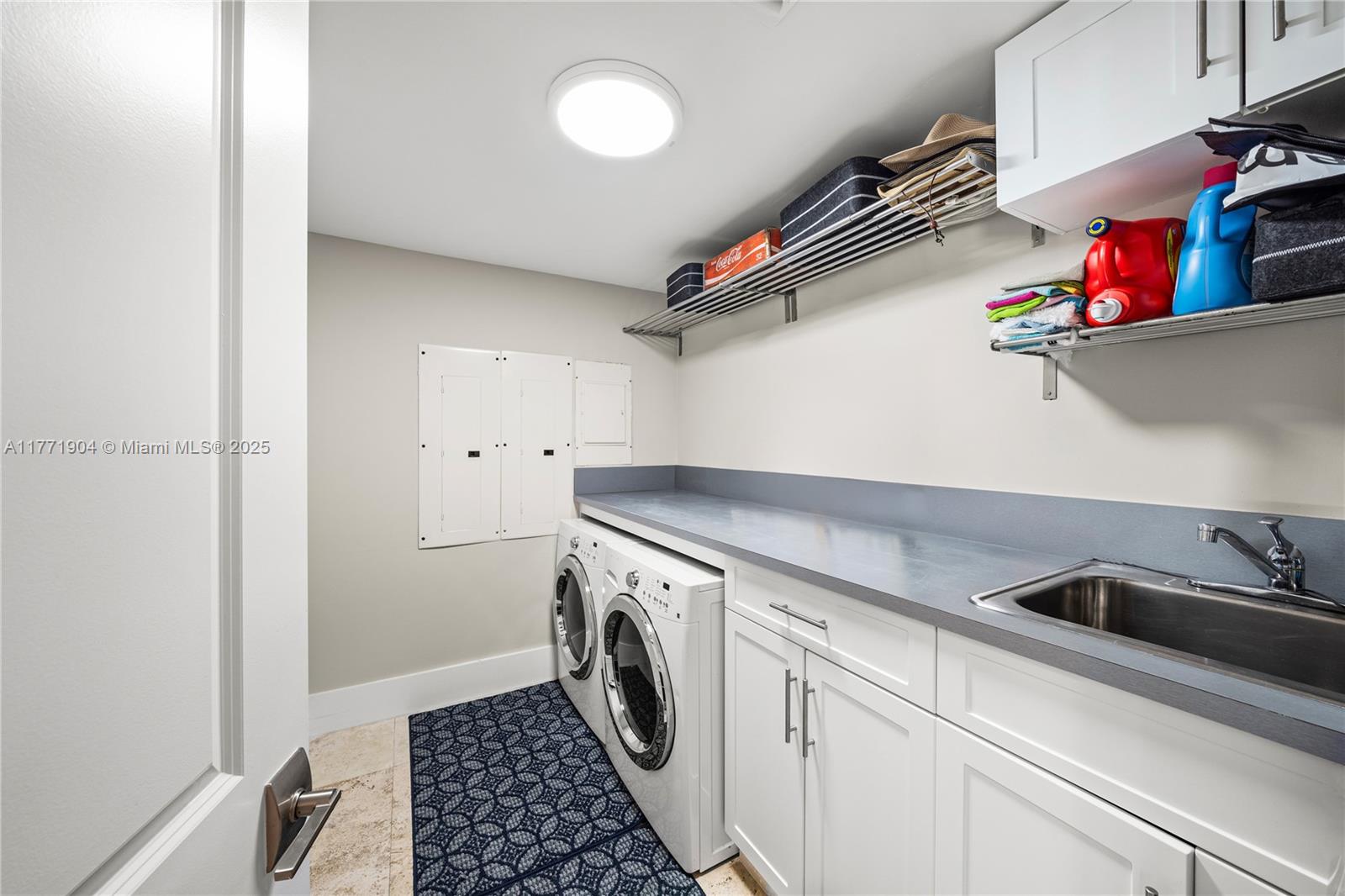 FAIRCHILD MANORS - Residential