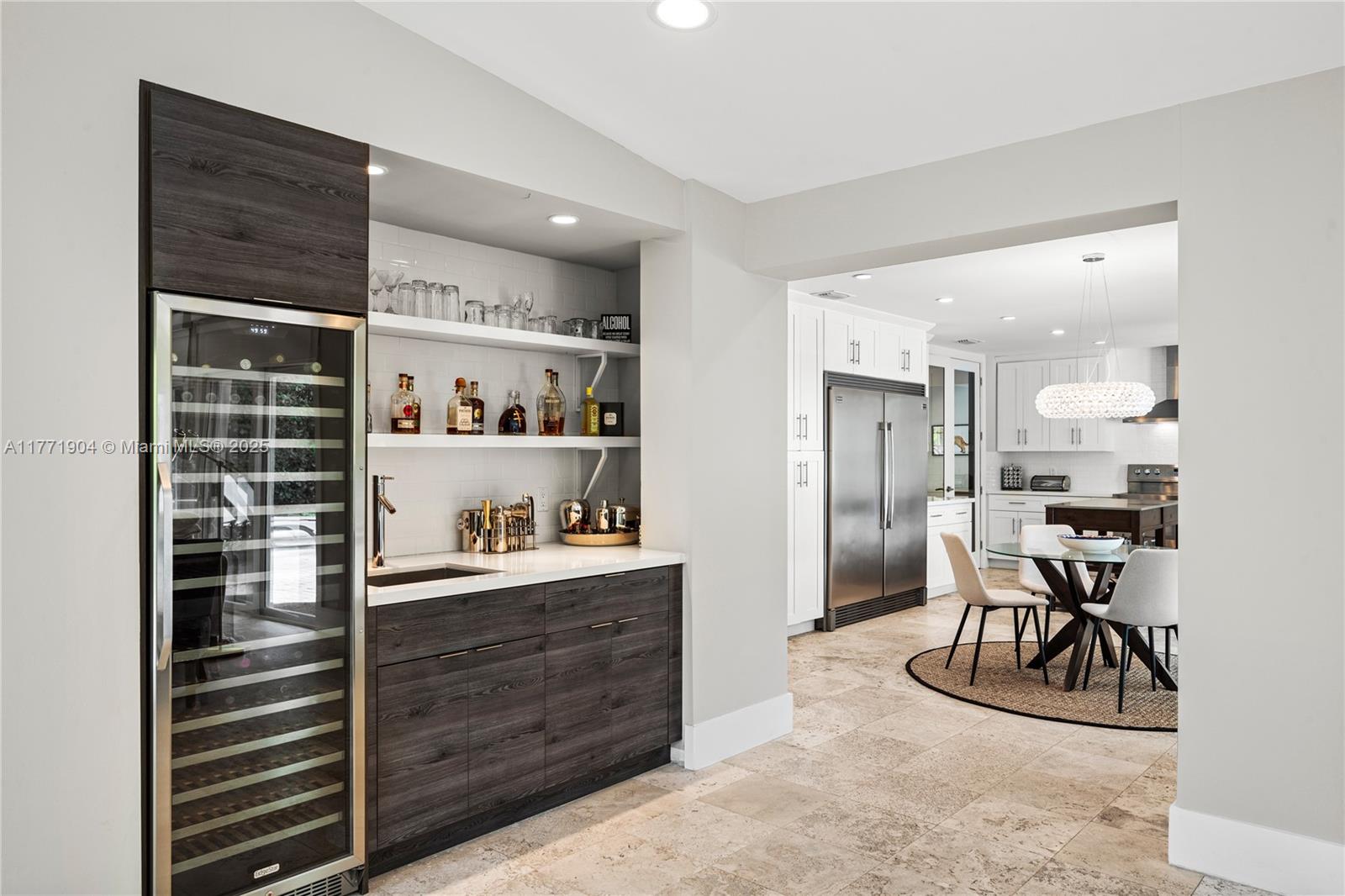 FAIRCHILD MANORS - Residential