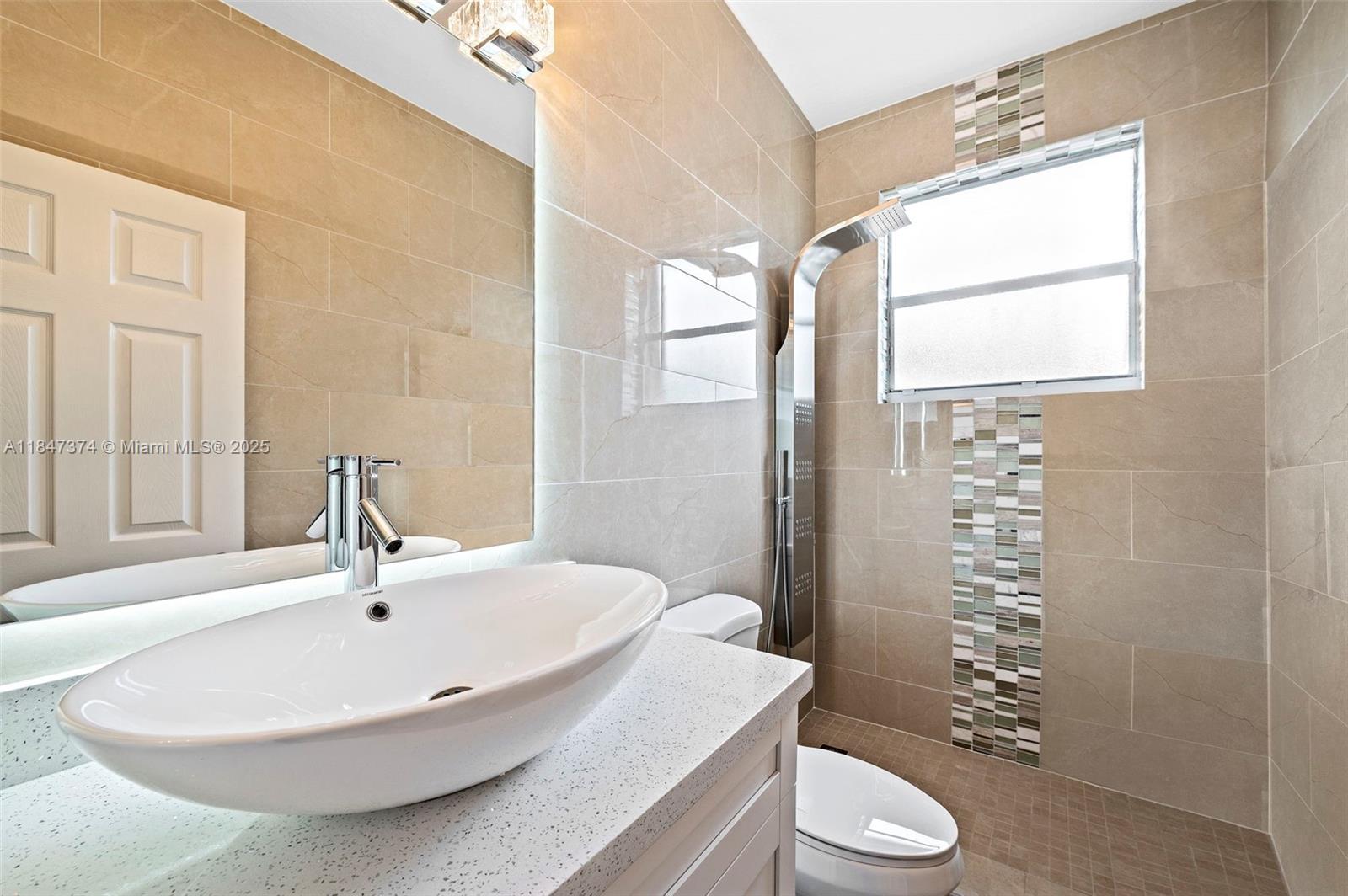 SUNSET LAKES PLAT ONE - Residential