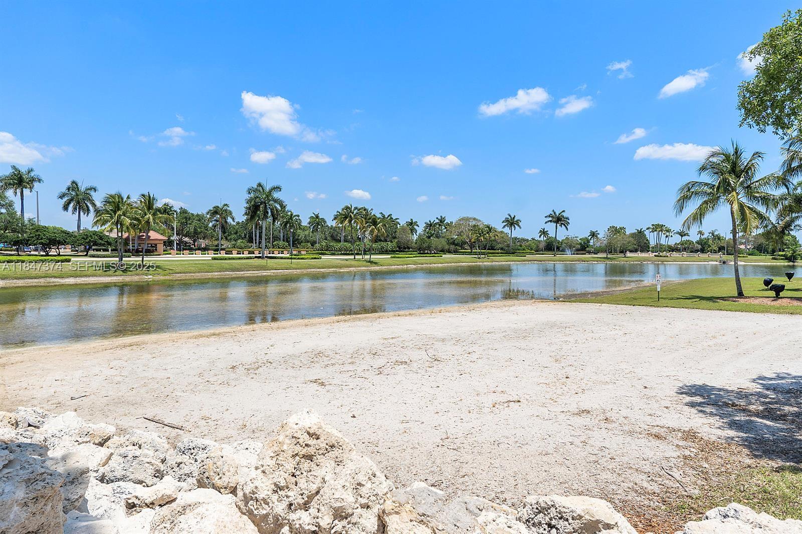 SUNSET LAKES PLAT ONE - Residential