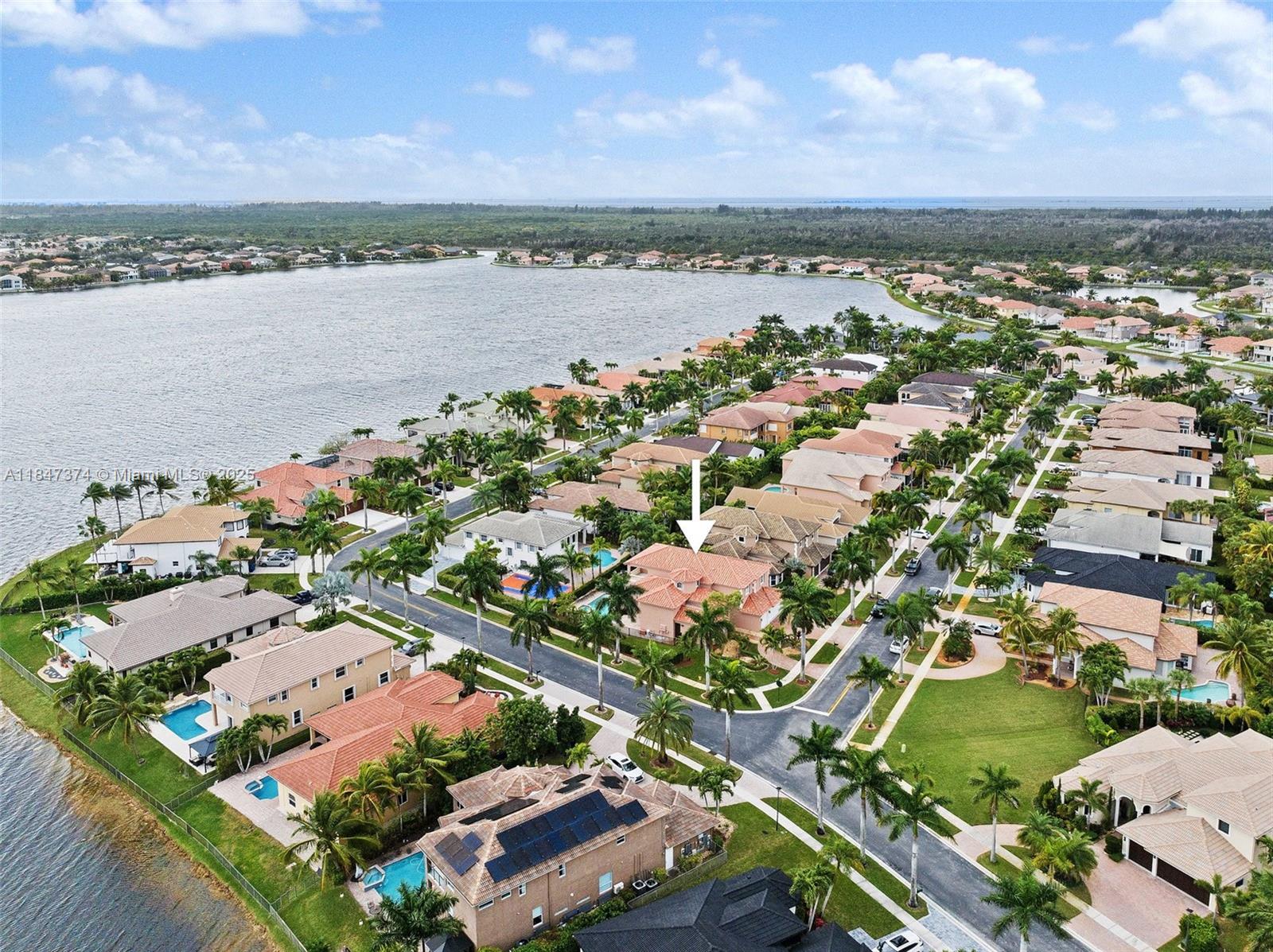 SUNSET LAKES PLAT ONE - Residential