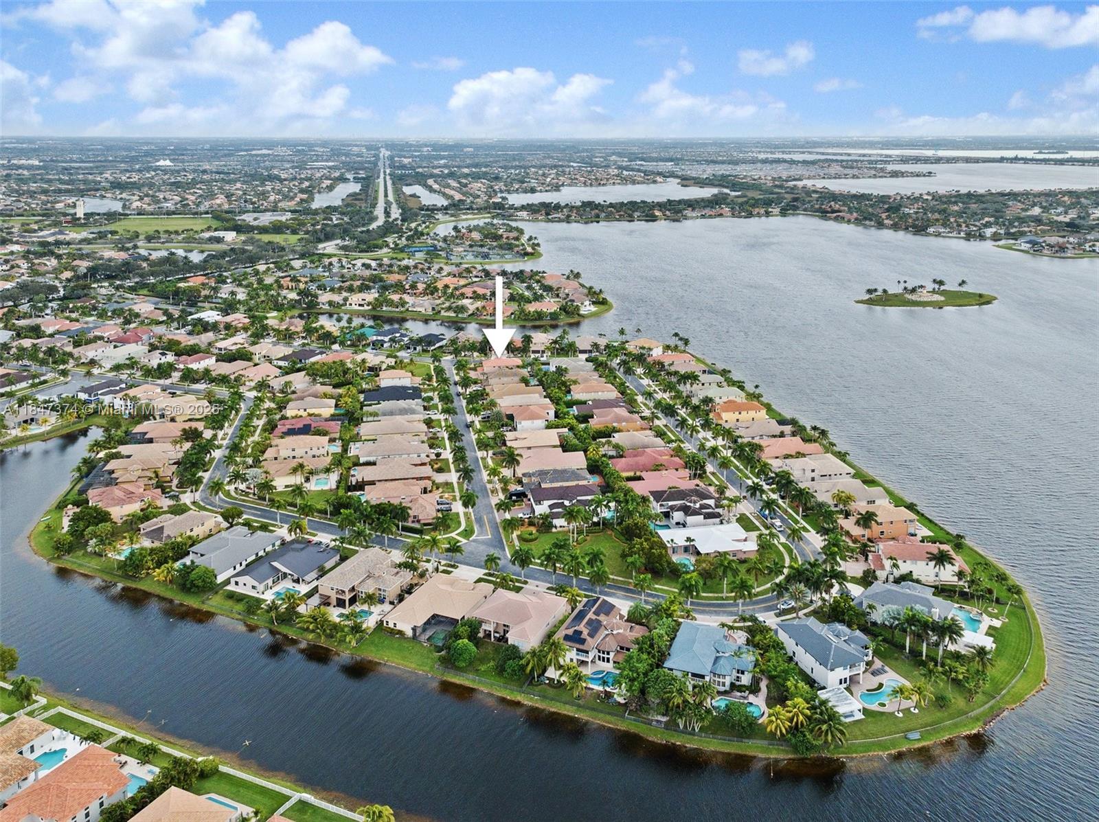 SUNSET LAKES PLAT ONE - Residential