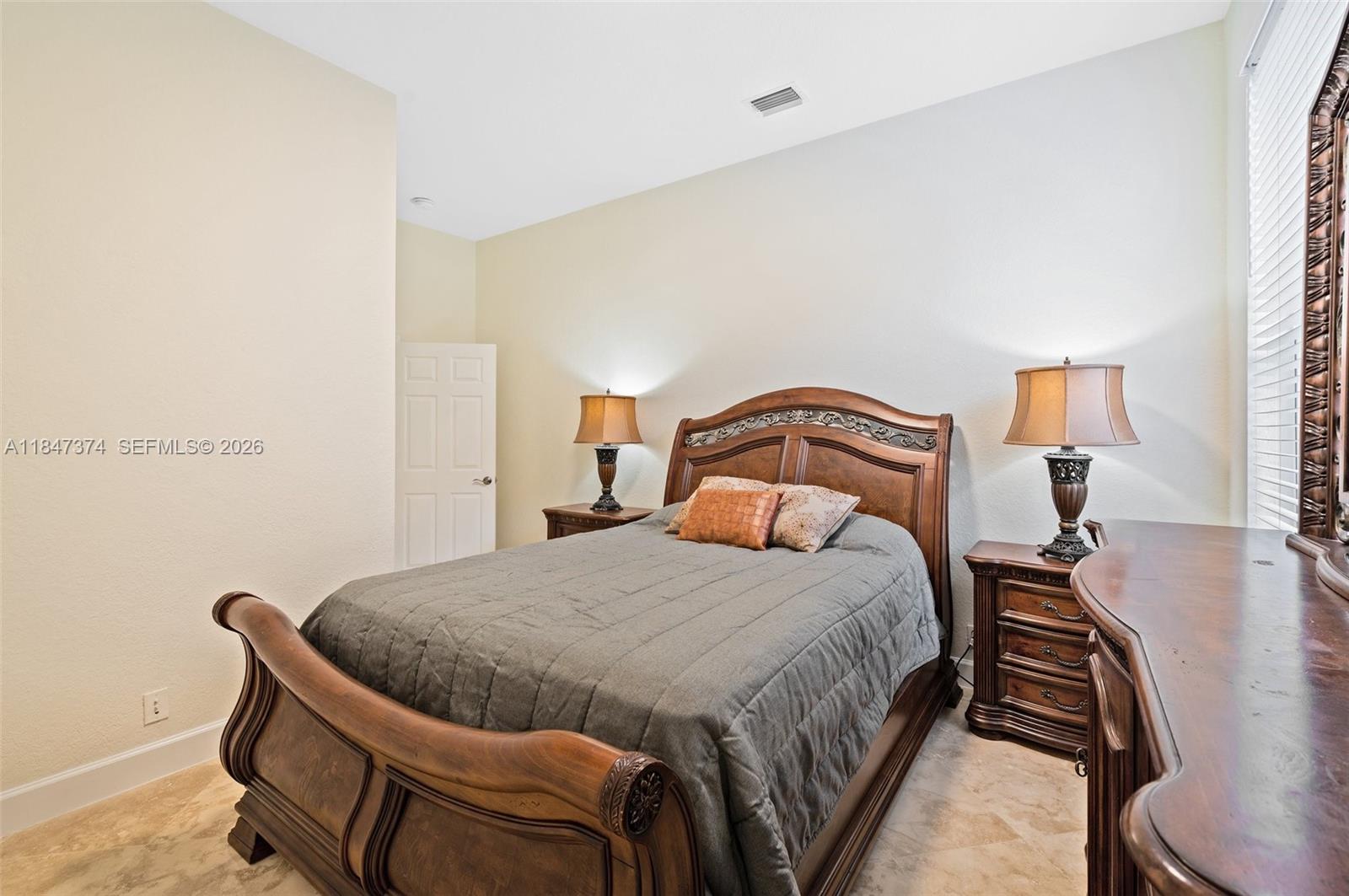 SUNSET LAKES PLAT ONE - Residential