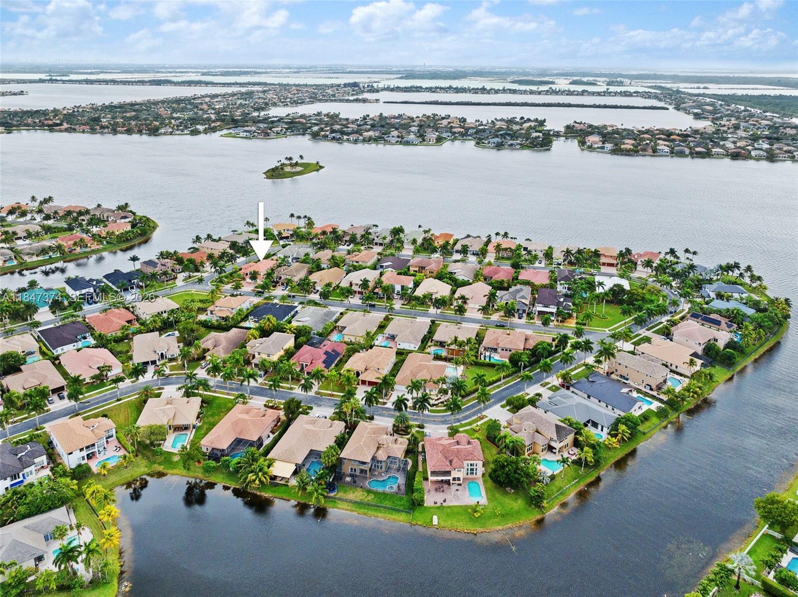 SUNSET LAKES PLAT ONE - Residential