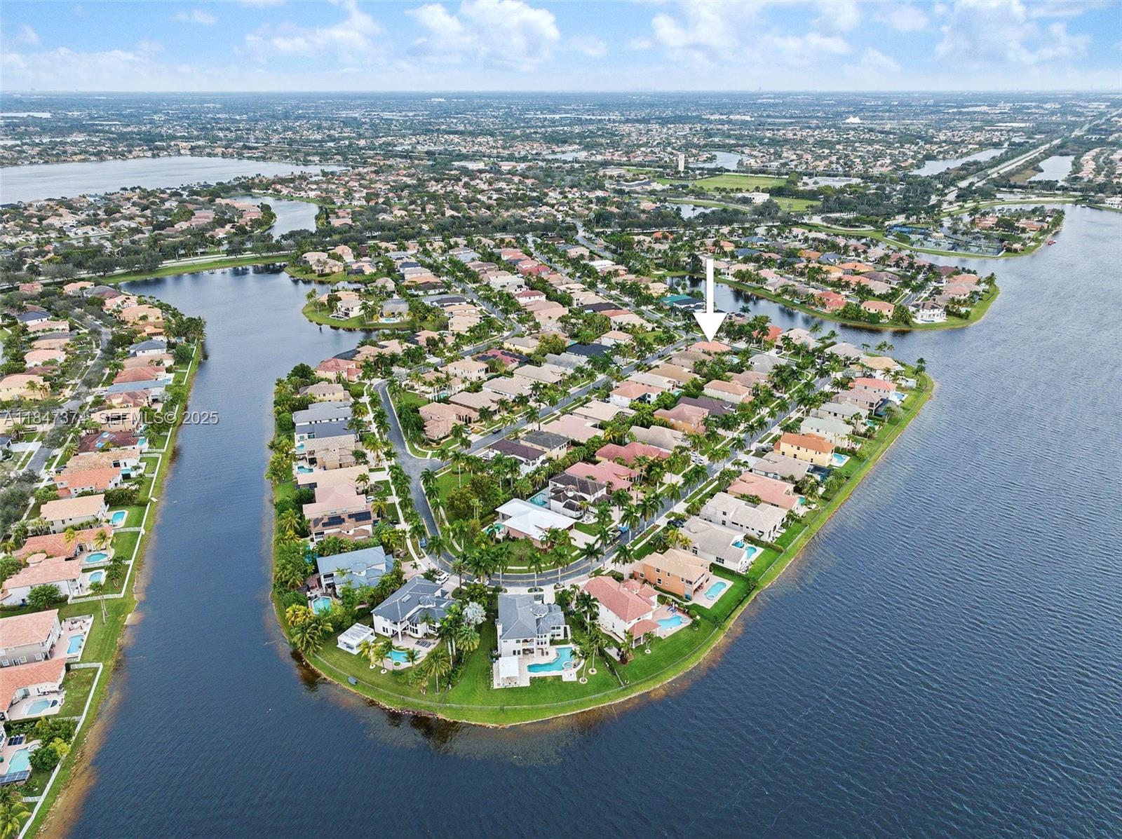 SUNSET LAKES PLAT ONE - Residential