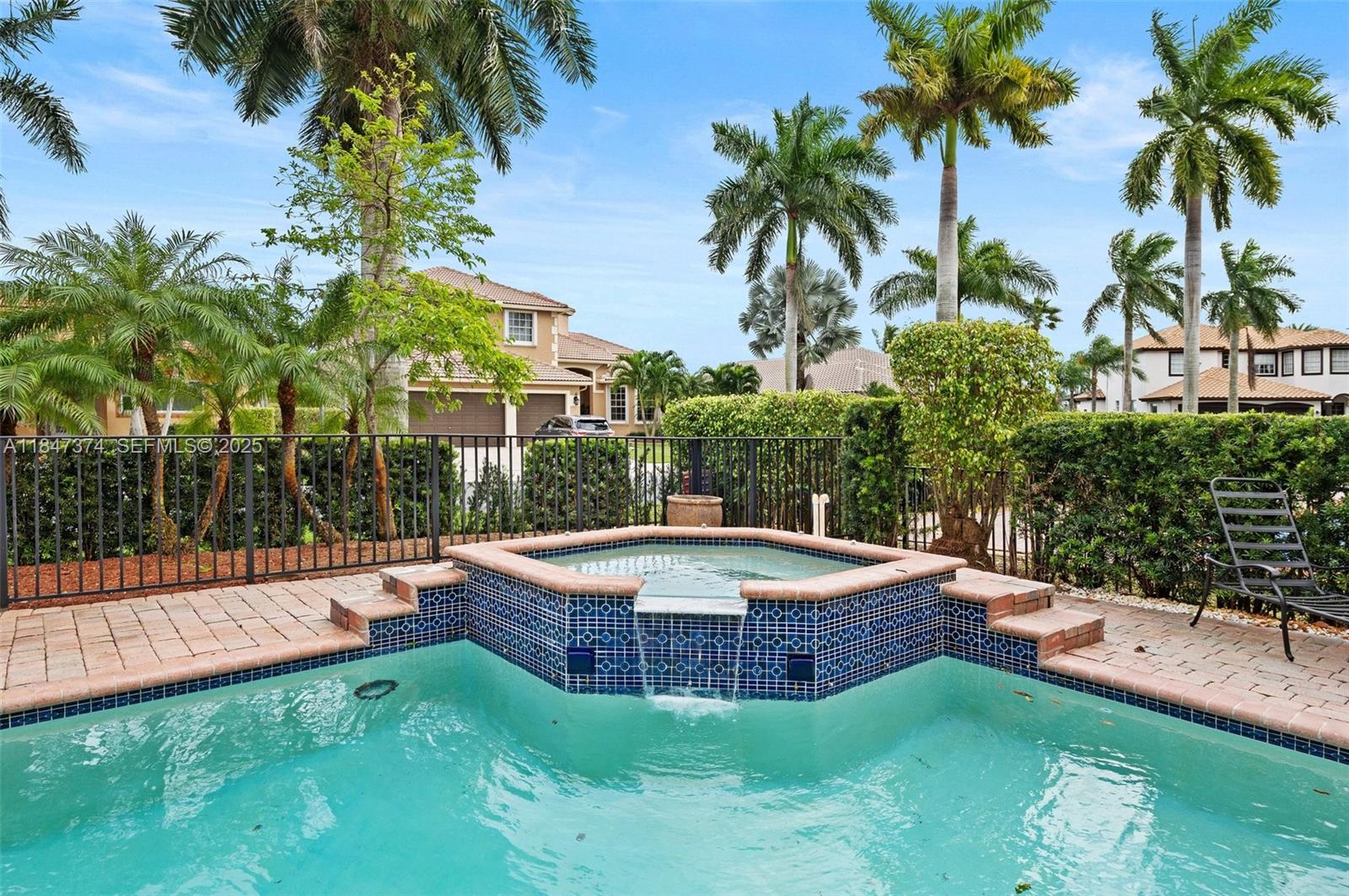 SUNSET LAKES PLAT ONE - Residential