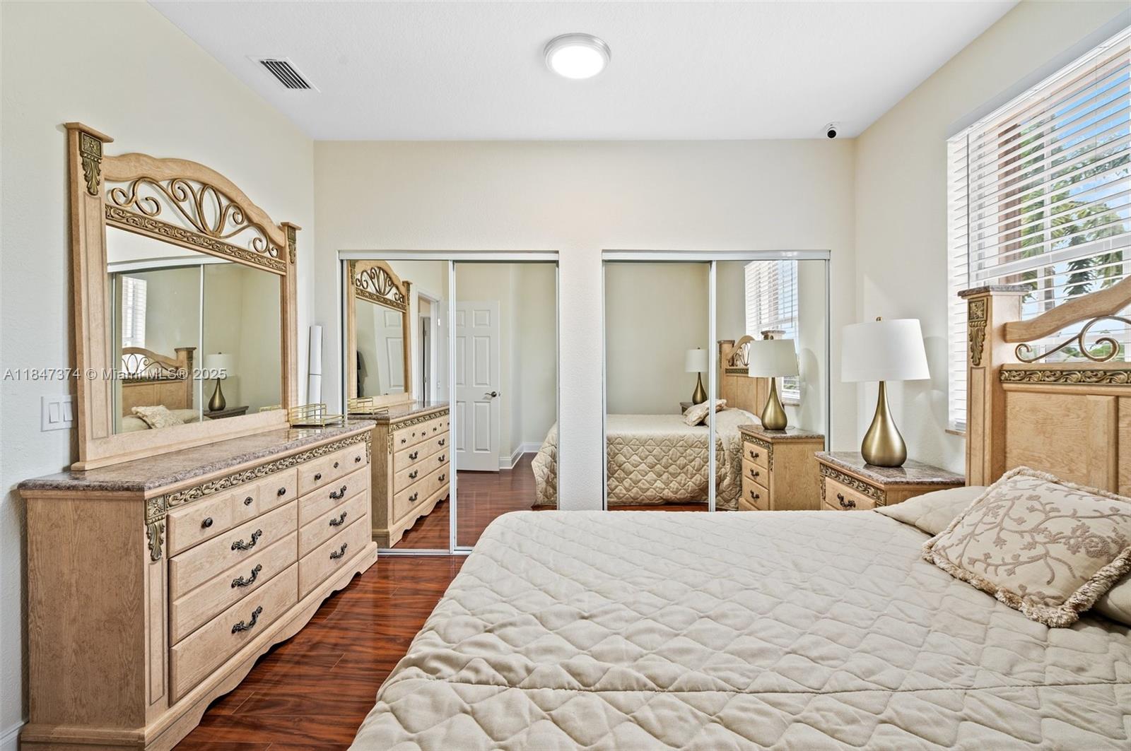 SUNSET LAKES PLAT ONE - Residential