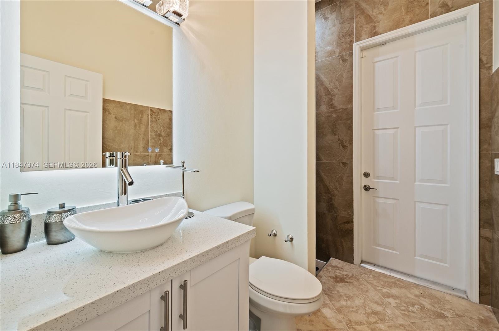 SUNSET LAKES PLAT ONE - Residential