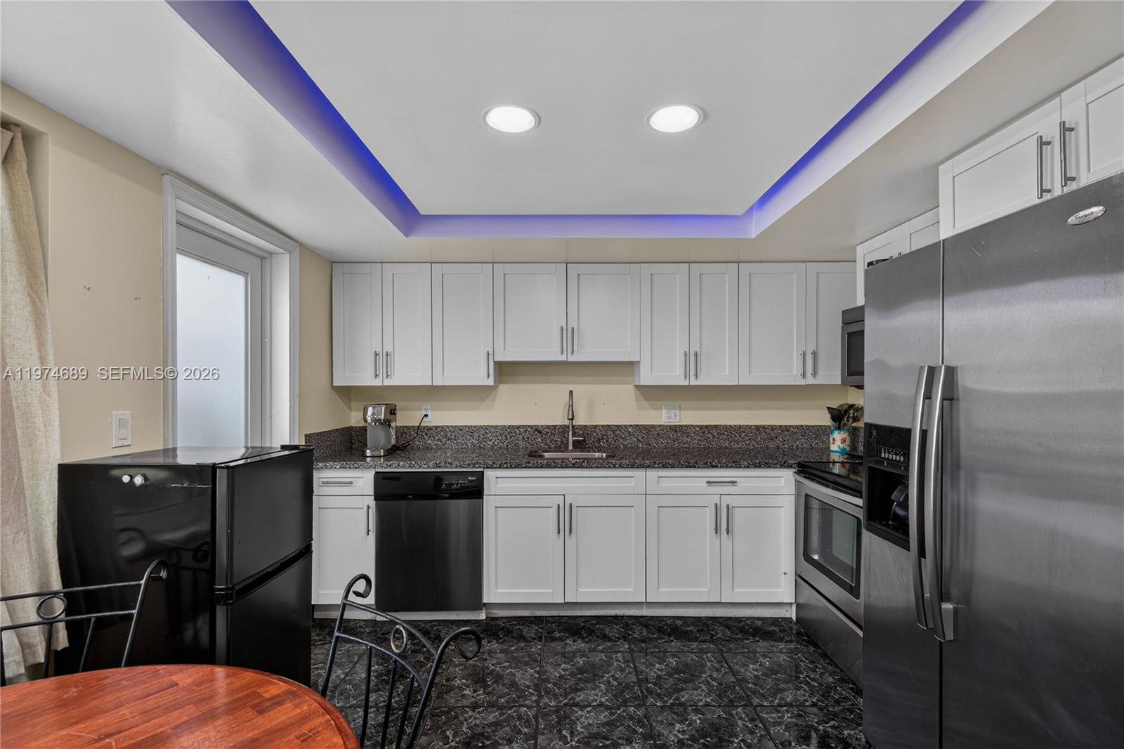 APPLE CREEK - Residential