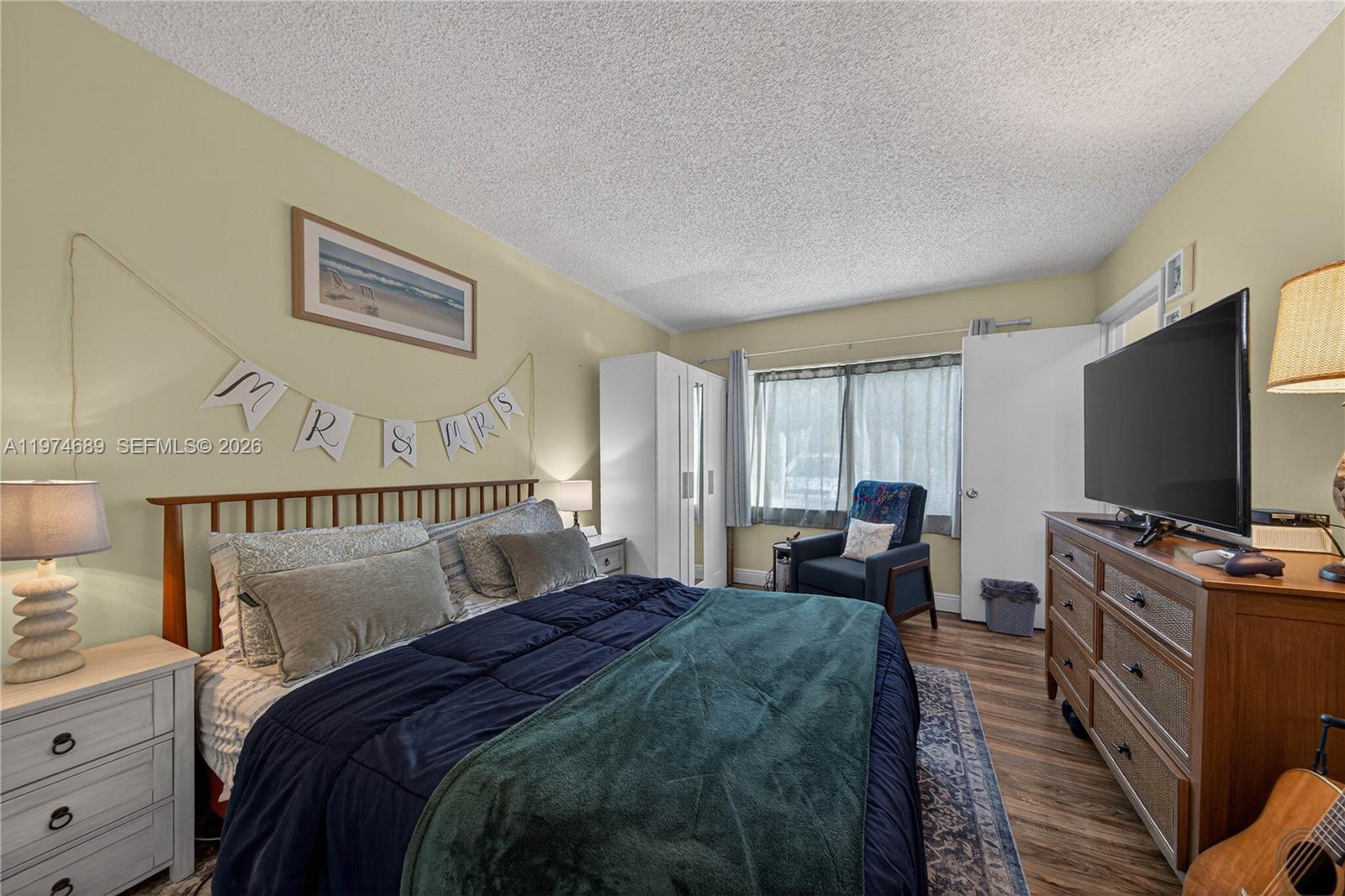 APPLE CREEK - Residential