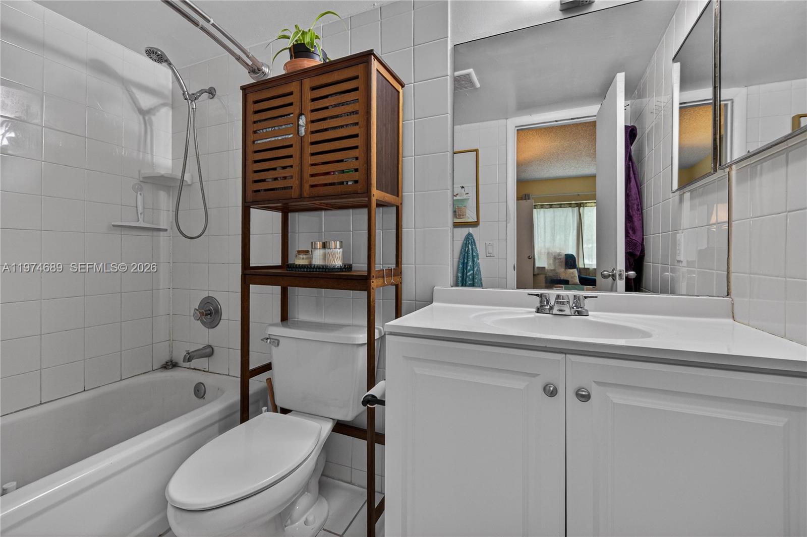 APPLE CREEK - Residential