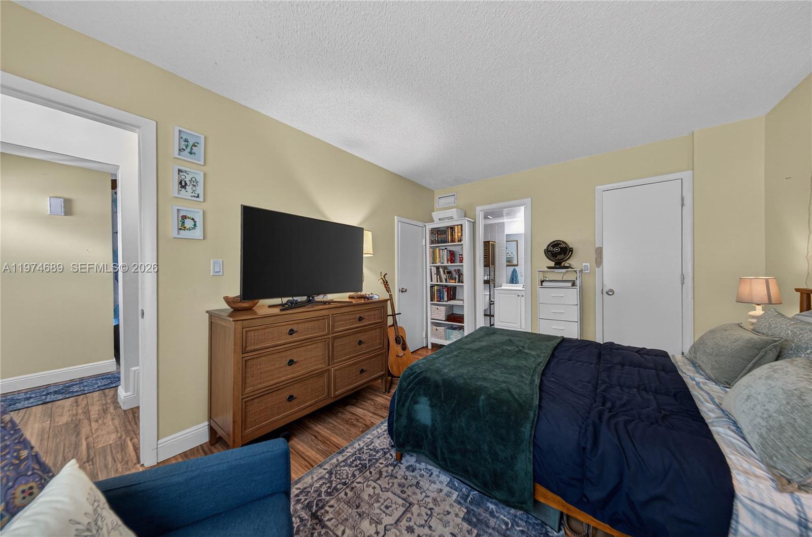 APPLE CREEK - Residential