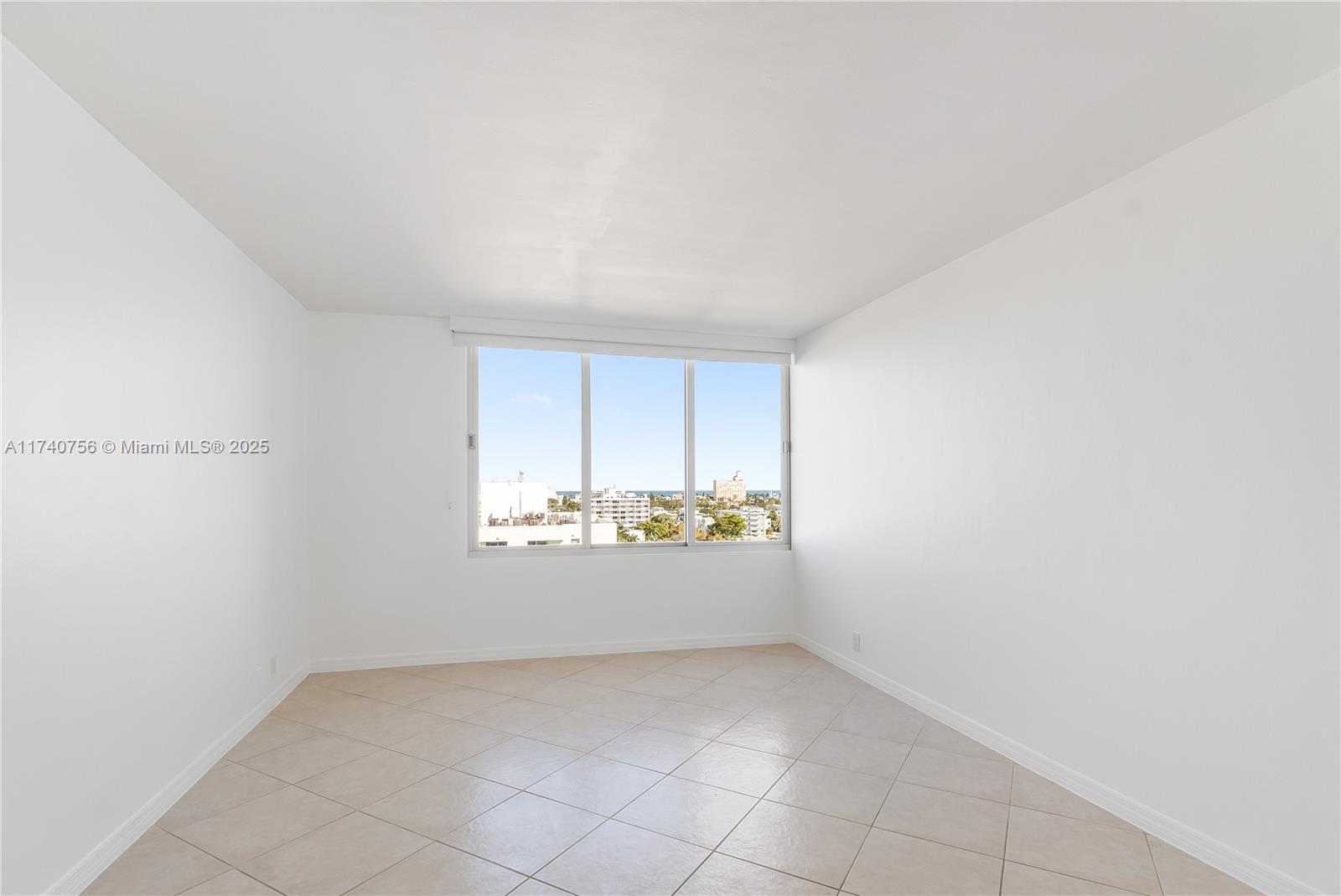 MIRADOR 1000 CONDO - Residential