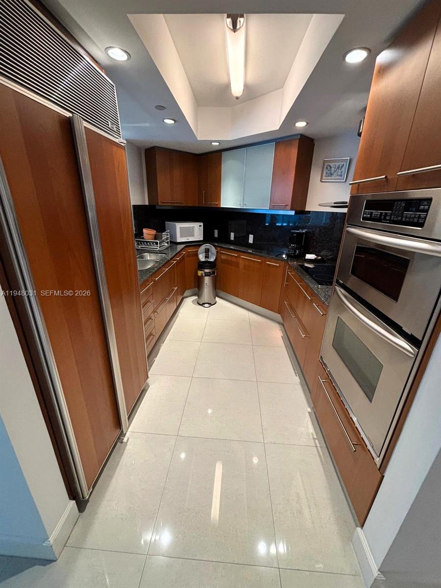 AZURE CONDO - Residential