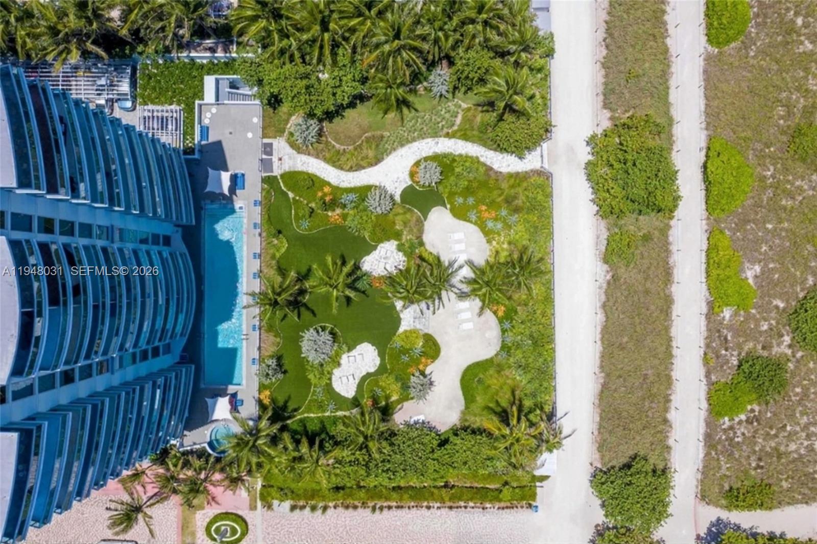 AZURE CONDO - Residential