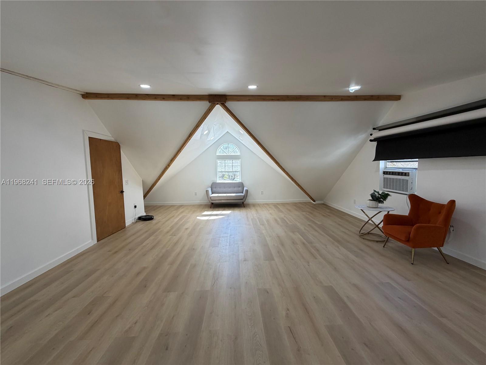 SOMERVALE DOWNS - Residential