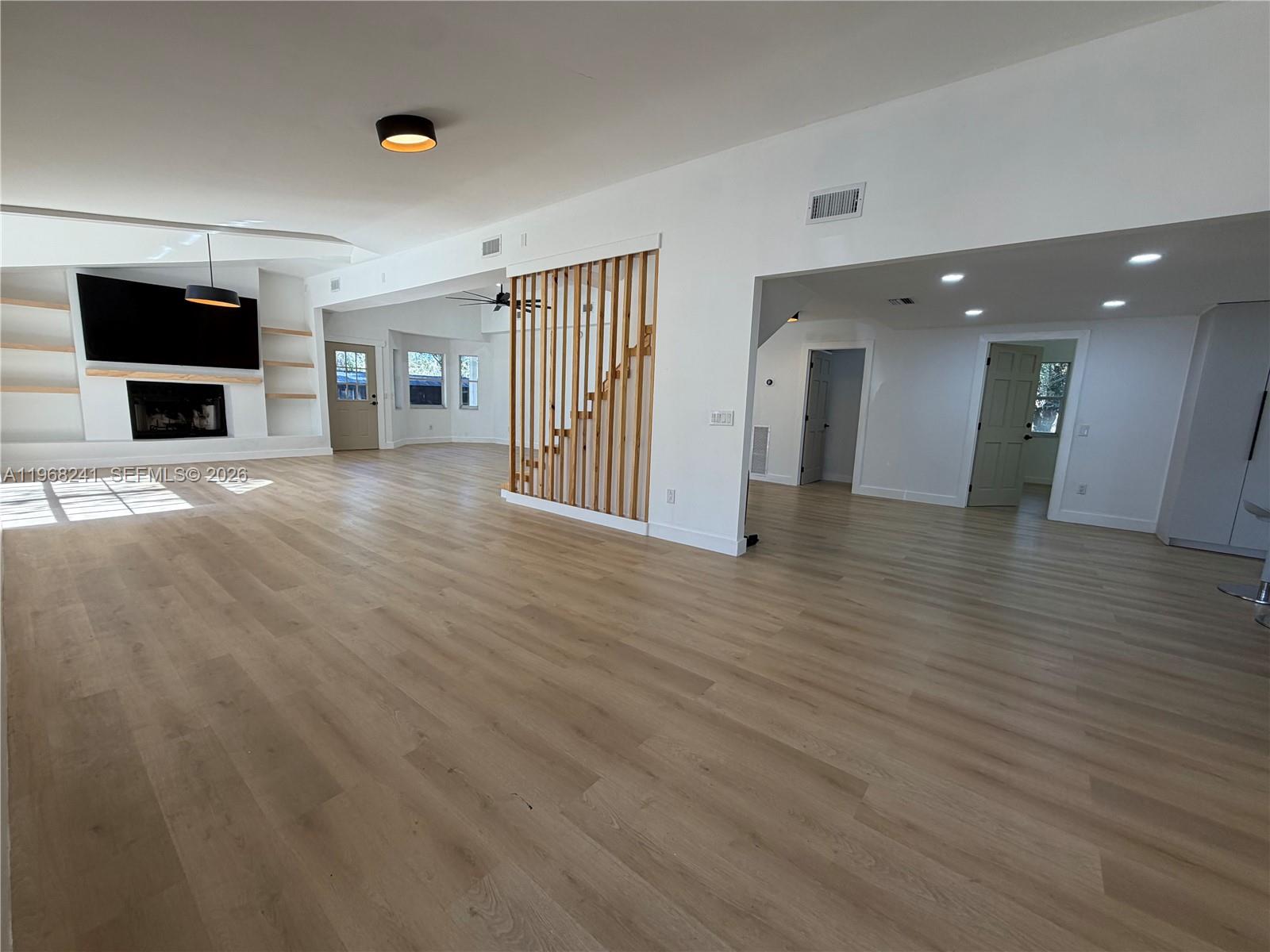 SOMERVALE DOWNS - Residential