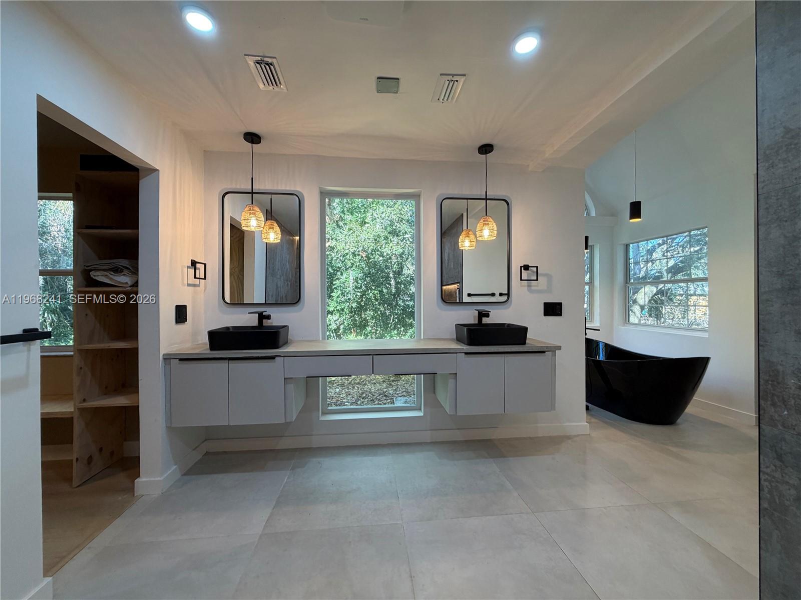 SOMERVALE DOWNS - Residential