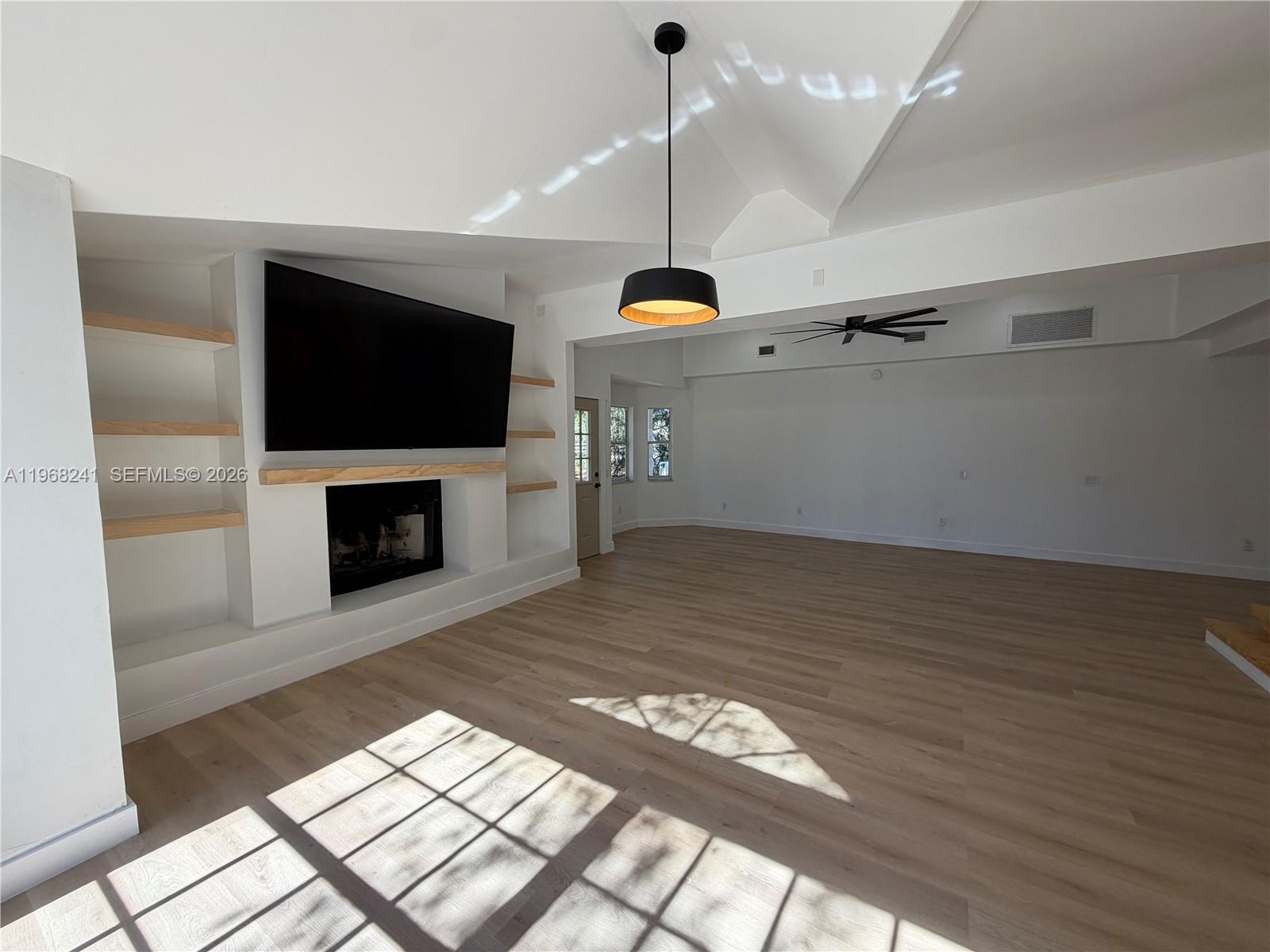 SOMERVALE DOWNS - Residential