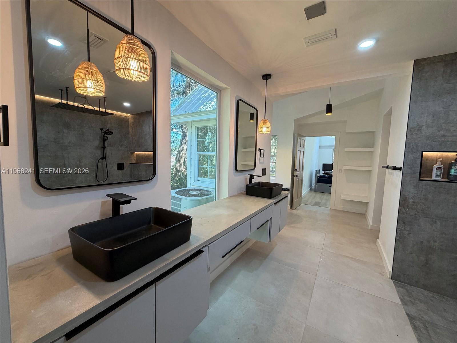 SOMERVALE DOWNS - Residential