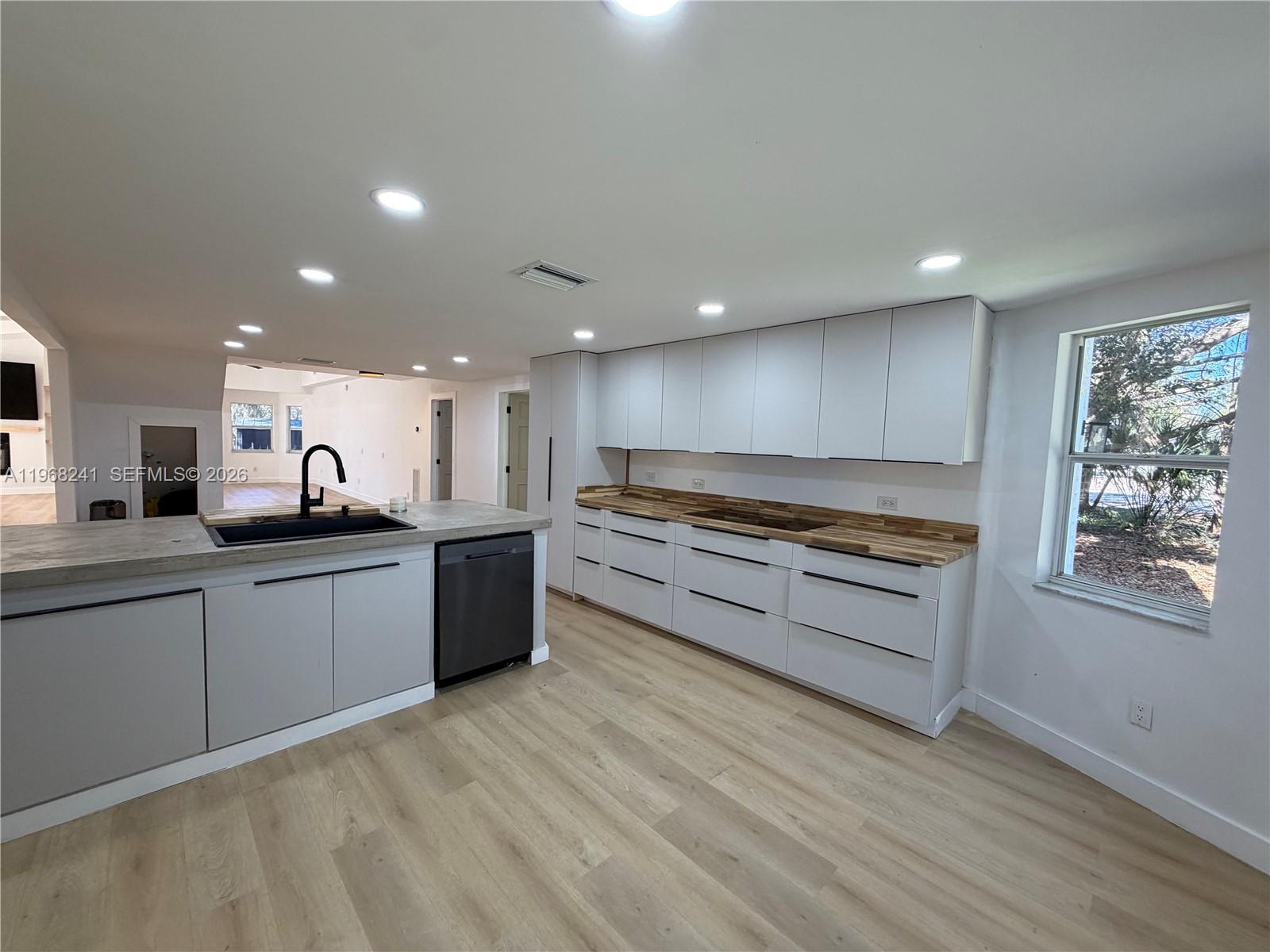 SOMERVALE DOWNS - Residential