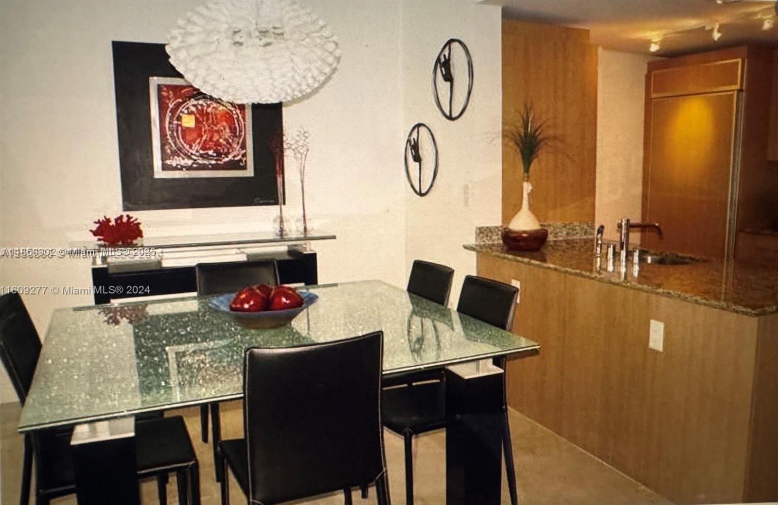 10275 Collins Ave 808