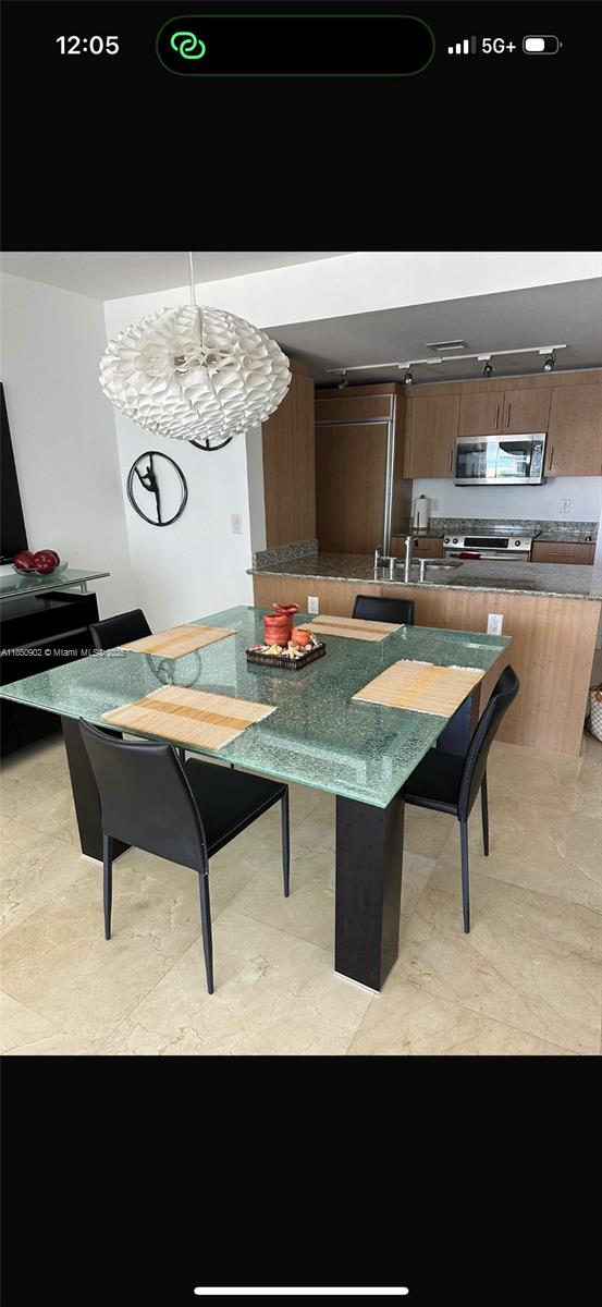 10275 Collins Ave 808