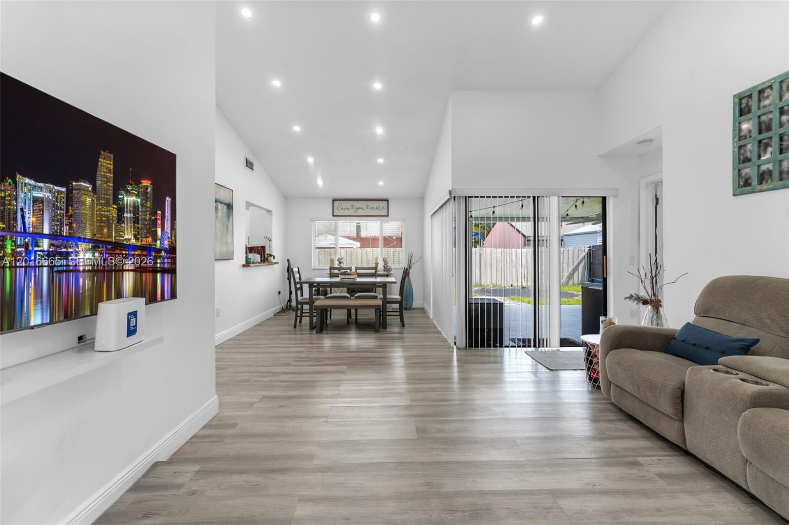 OAK PARK SEC 6 - Residential