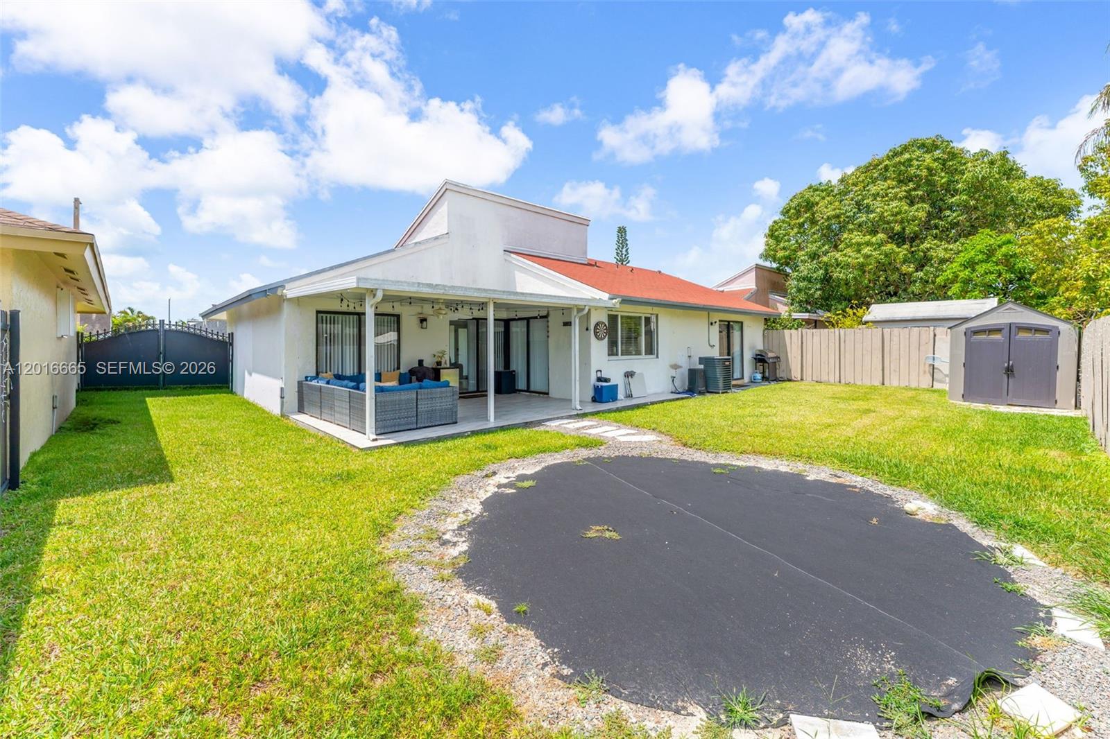 OAK PARK SEC 6 - Residential