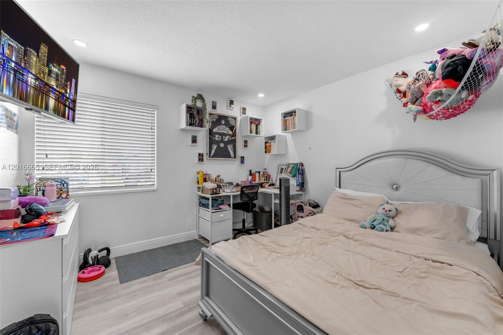OAK PARK SEC 6 - Residential