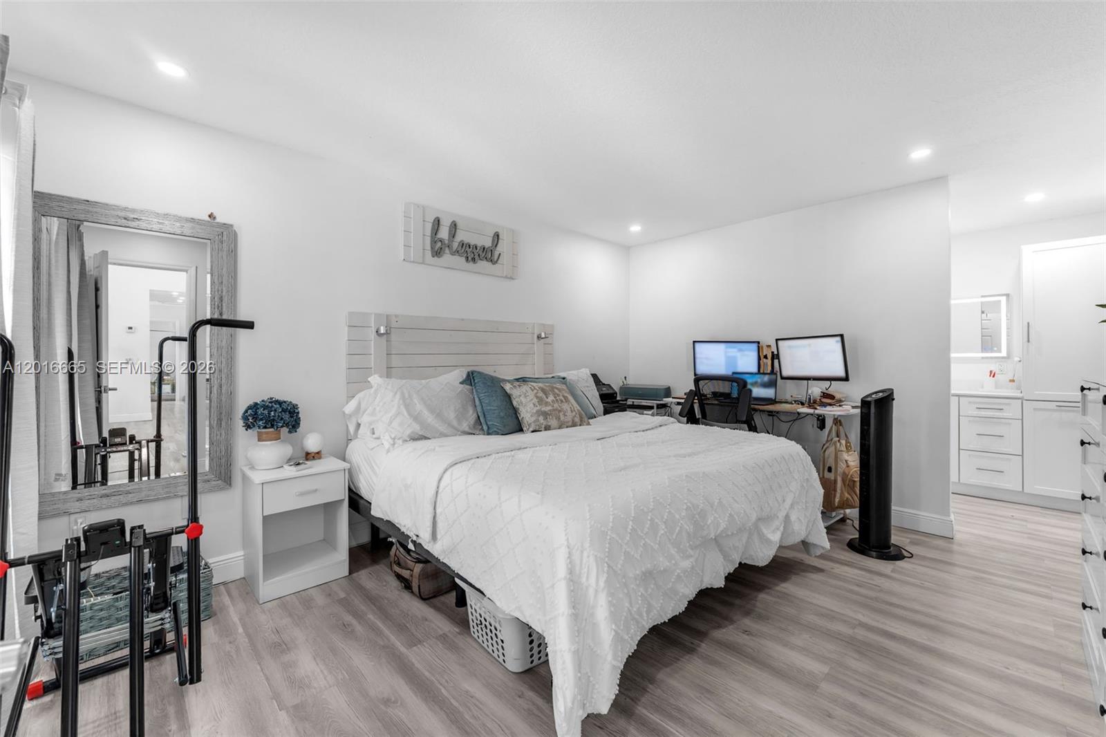 OAK PARK SEC 6 - Residential
