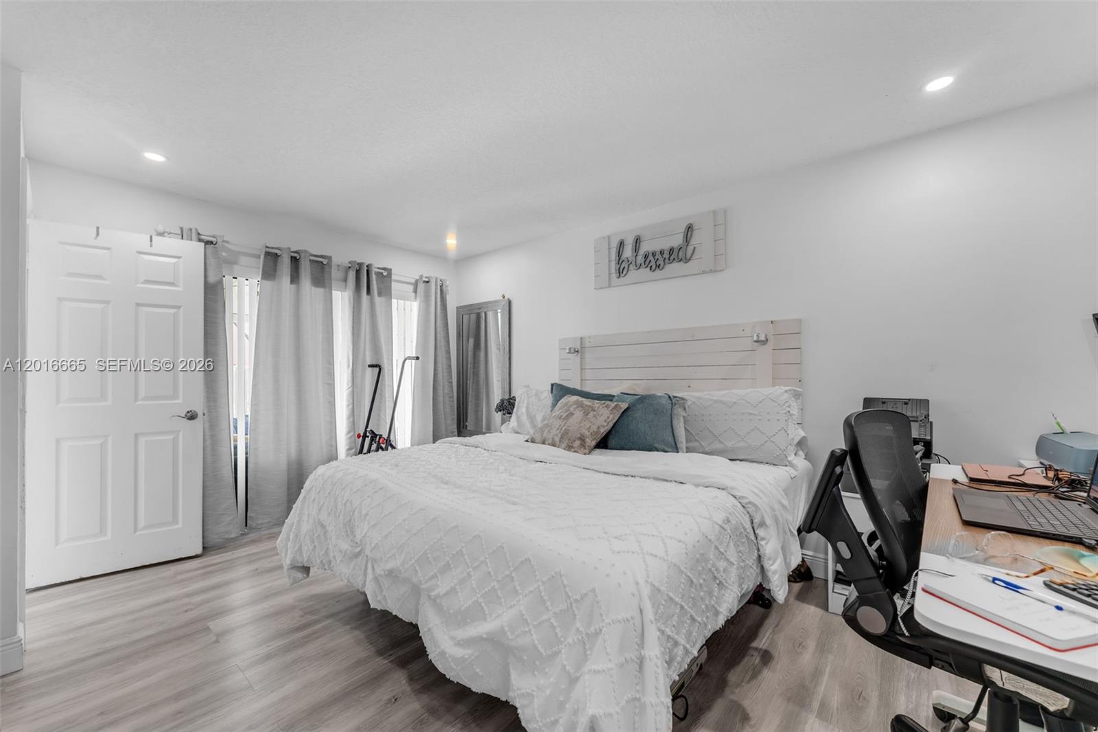 OAK PARK SEC 6 - Residential