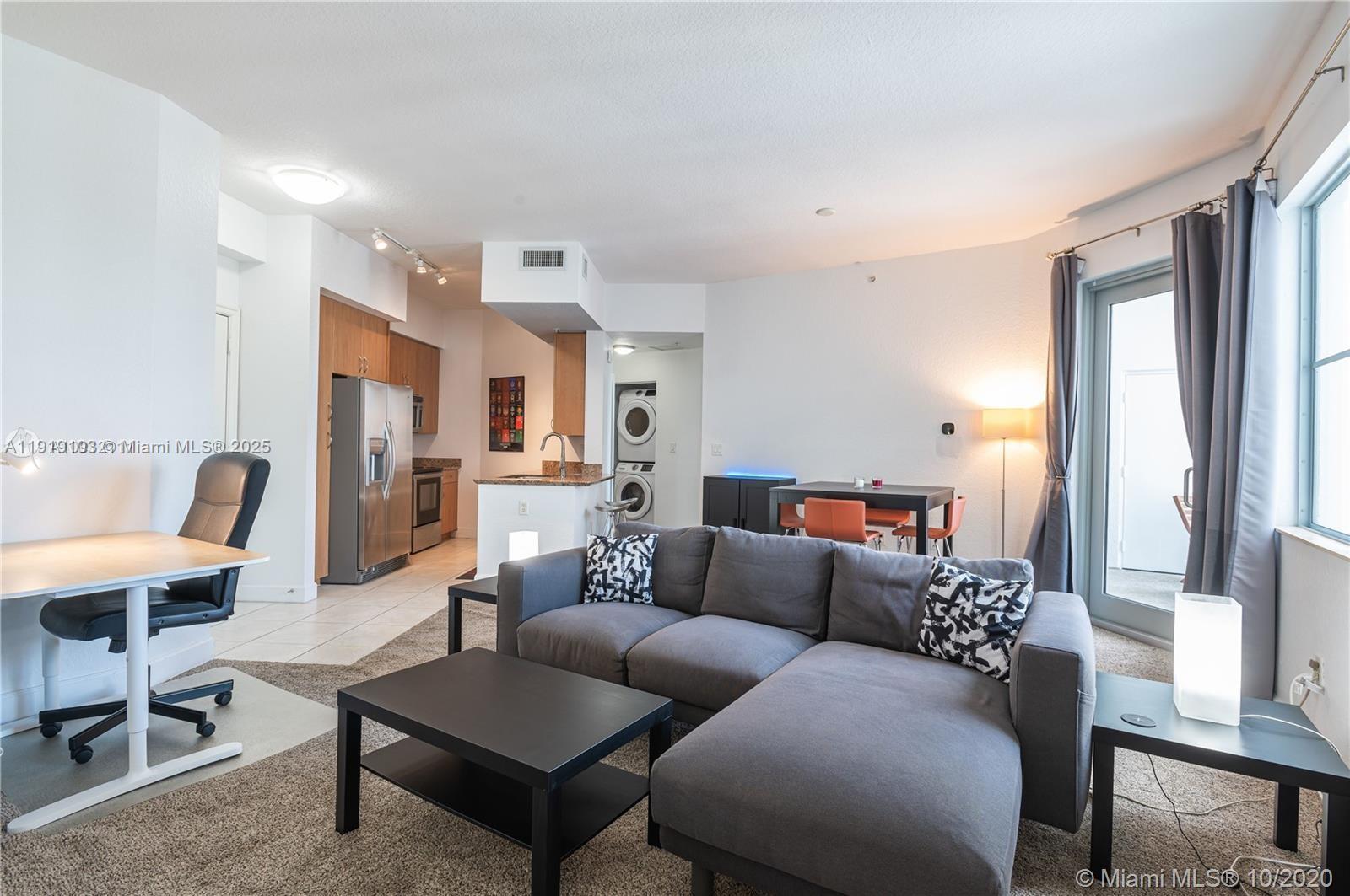 RADIUS CONDO - Residential Lease