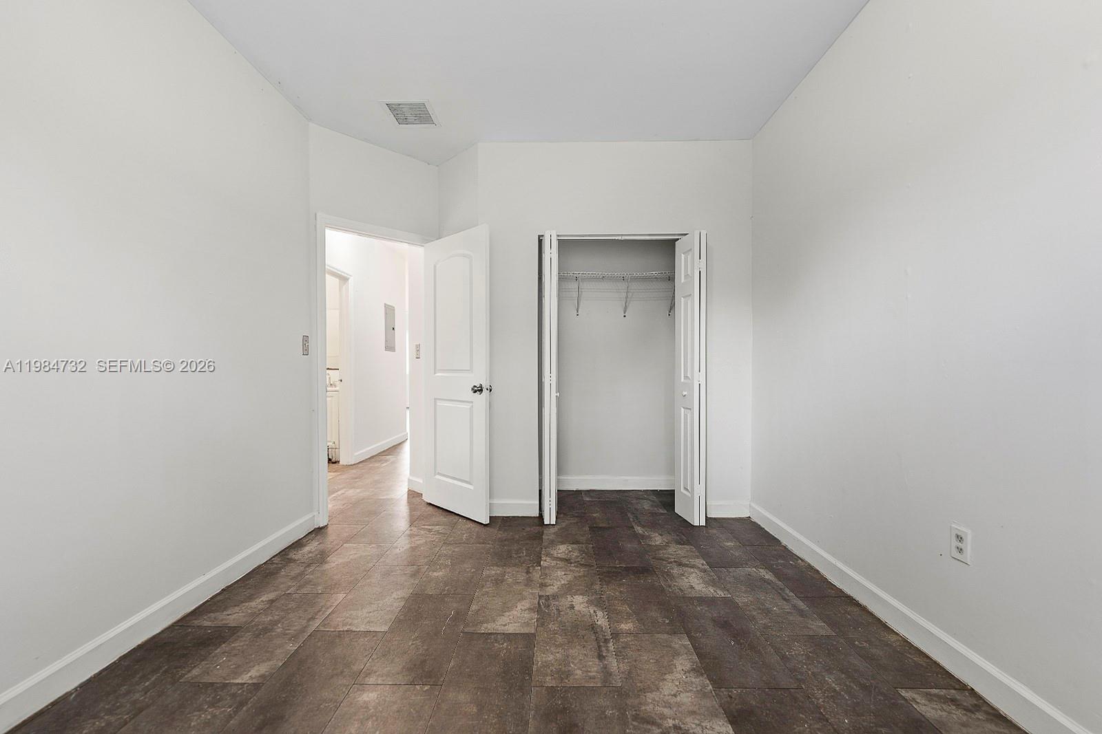 WASHINGTON PARK - Residential Income